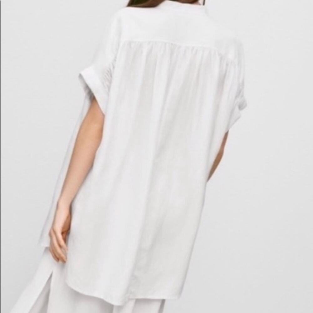 Aritzia White Short-Sleeve Button-Up Tunic - Picture 2 of 10